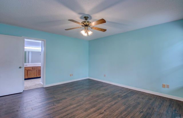 31 Park Ridge Dr, Maumelle, AR 72113