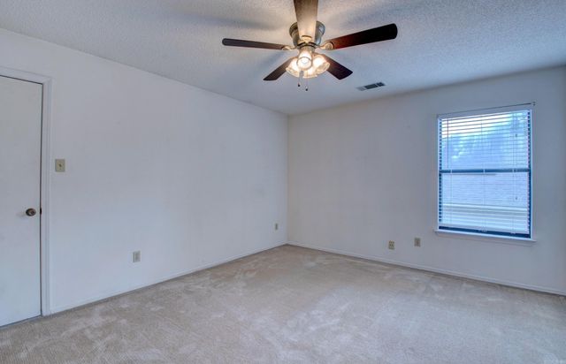 31 Park Ridge Dr, Maumelle, AR 72113