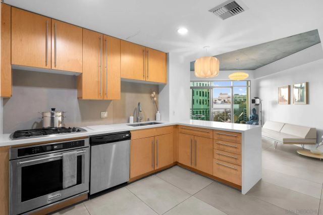 801 Ash St 405, San Diego, CA 92101