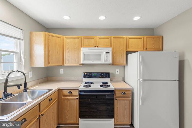 174 EQUESTRIAN DR, Stephens City, VA 22655