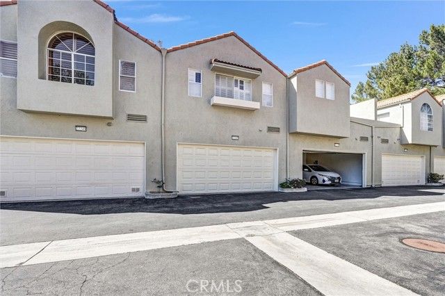 22247 Shadow Valley, Chatsworth (los Angeles), CA 91311