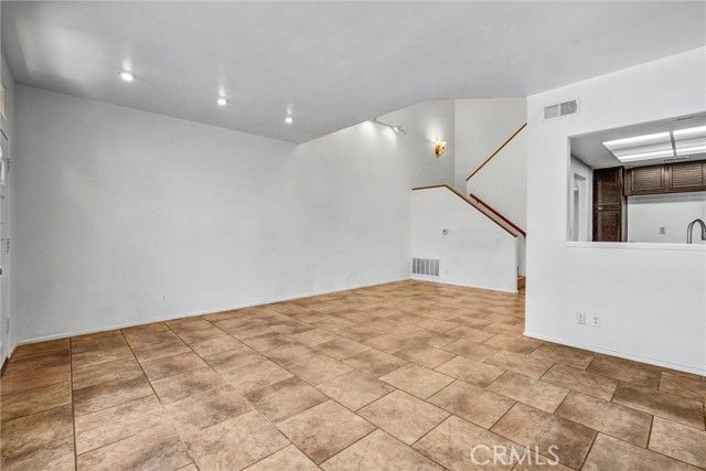 22247 Shadow Valley, Chatsworth (los Angeles), CA 91311