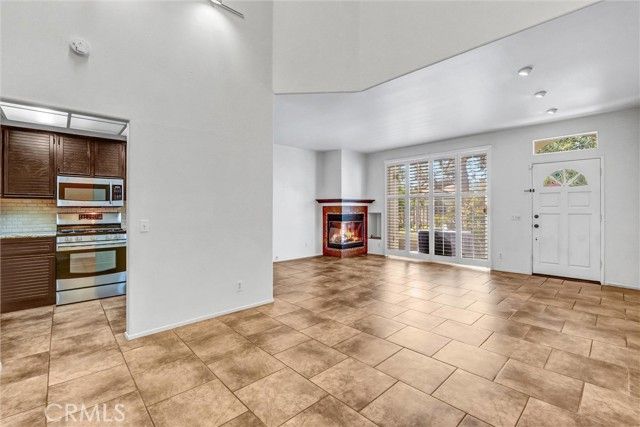 22247 Shadow Valley, Chatsworth (los Angeles), CA 91311