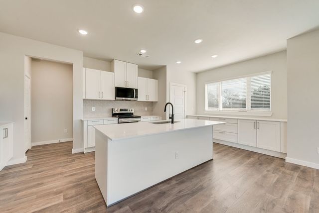 6846 Florence Drive, Midlothian, TX 76065