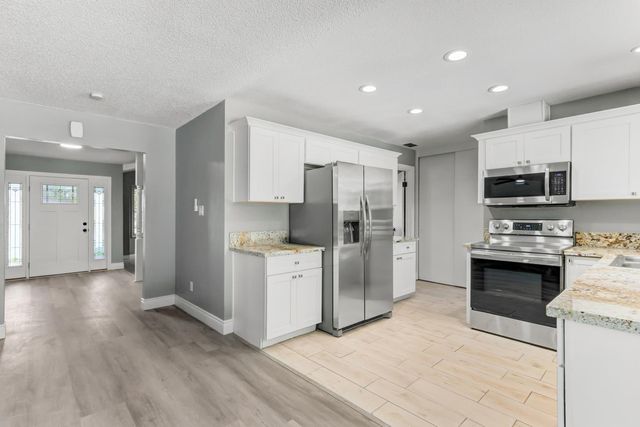 2600 Lycoming Ct, Sacramento, CA 95826
