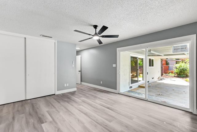 2600 Lycoming Ct, Sacramento, CA 95826