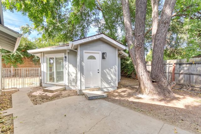 2600 Lycoming Ct, Sacramento, CA 95826