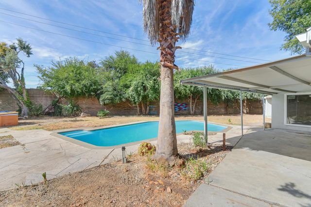 2600 Lycoming Ct, Sacramento, CA 95826