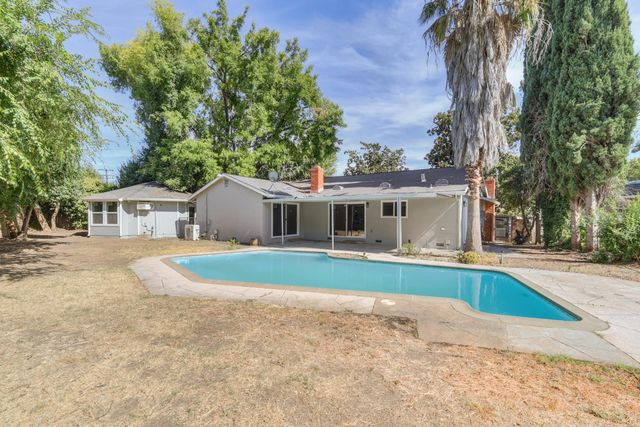 2600 Lycoming Ct, Sacramento, CA 95826
