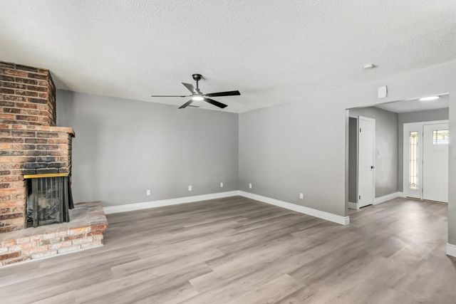 2600 Lycoming Ct, Sacramento, CA 95826