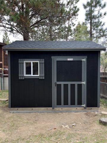 737 Sunset Lane, Sugarloaf, CA 92386