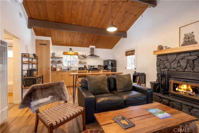 737 Sunset Lane, Sugarloaf, CA 92386