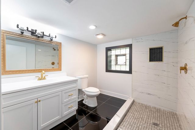 2508 Kenilworth Avenue, Berwyn, IL 60402