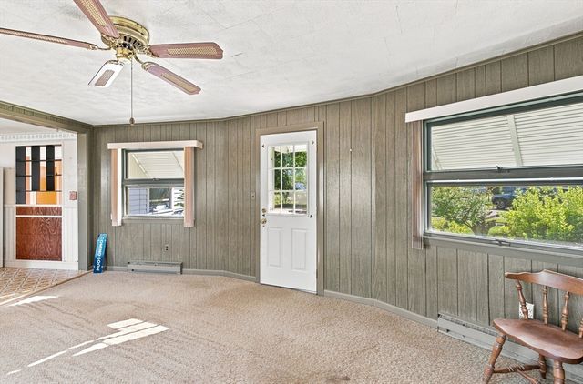 21 Flint St, Danvers, MA 01923