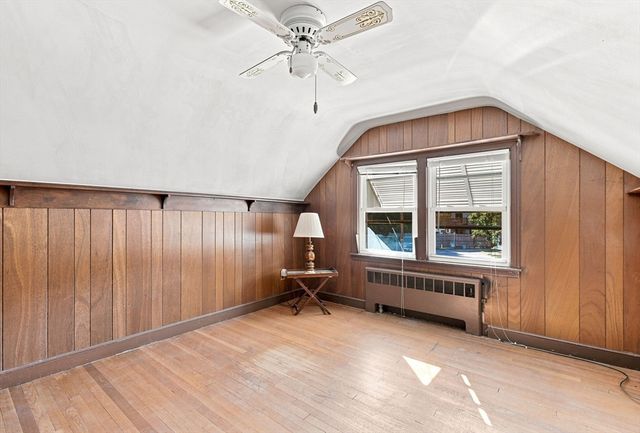 21 Flint St, Danvers, MA 01923