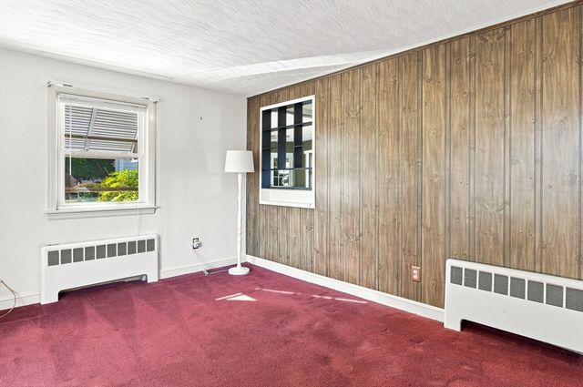 21 Flint St, Danvers, MA 01923