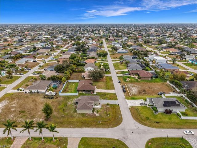 1319 SW 34th TER, Cape Coral, FL 33914