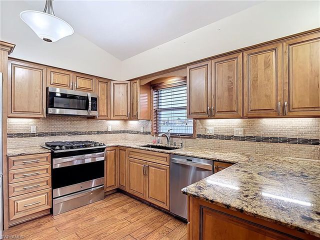 1319 SW 34th TER, Cape Coral, FL 33914