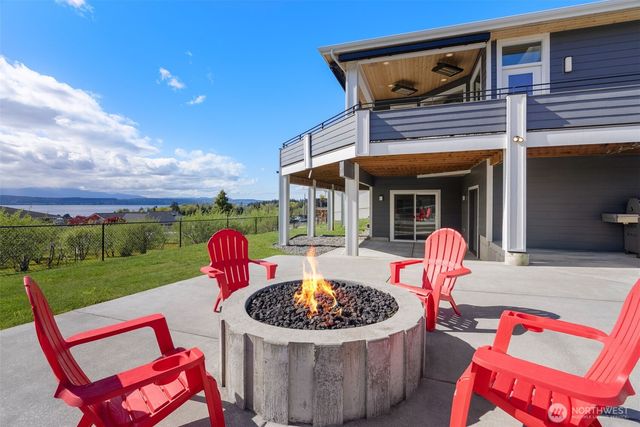 38110 Fawn Road NE, Hansville, WA 98340