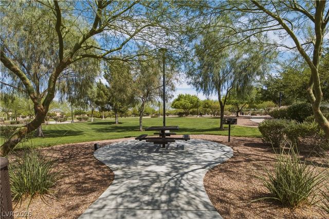 7345 Quaking Aspen Street, Las Vegas, NV 89149