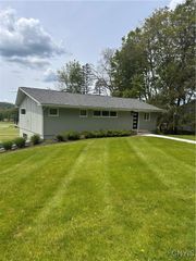 2089 Spring Street, Hamilton, NY 13346