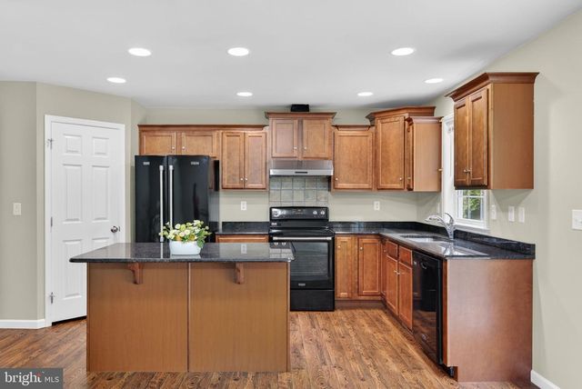 18 COPPERWOOD LN, Ephrata, PA 17522