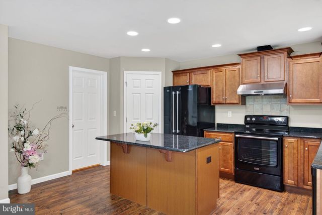18 COPPERWOOD LN, Ephrata, PA 17522
