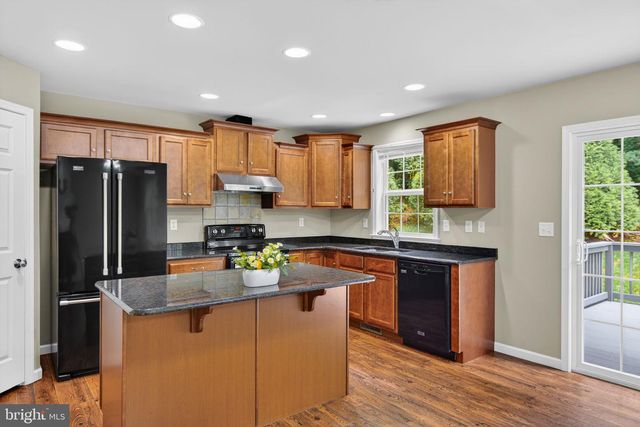 18 COPPERWOOD LN, Ephrata, PA 17522