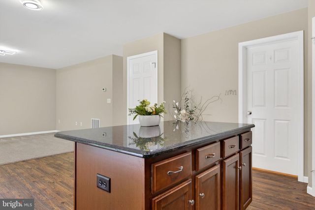 18 COPPERWOOD LN, Ephrata, PA 17522