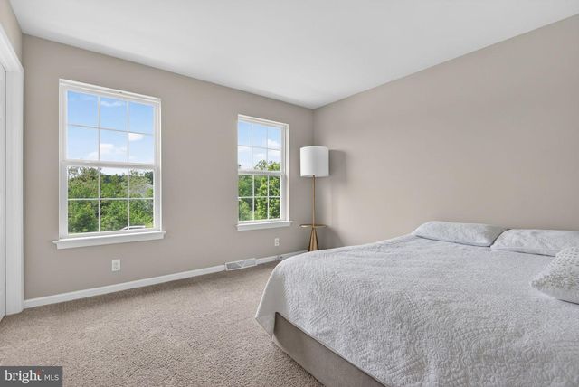 18 COPPERWOOD LN, Ephrata, PA 17522
