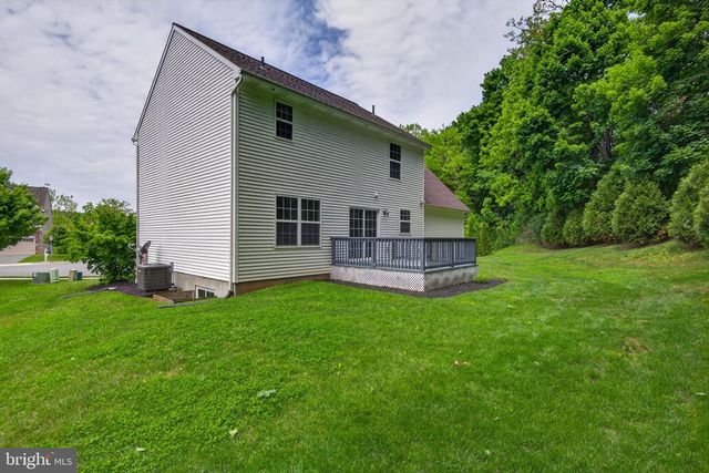 18 COPPERWOOD LN, Ephrata, PA 17522