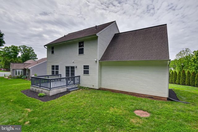 18 COPPERWOOD LN, Ephrata, PA 17522
