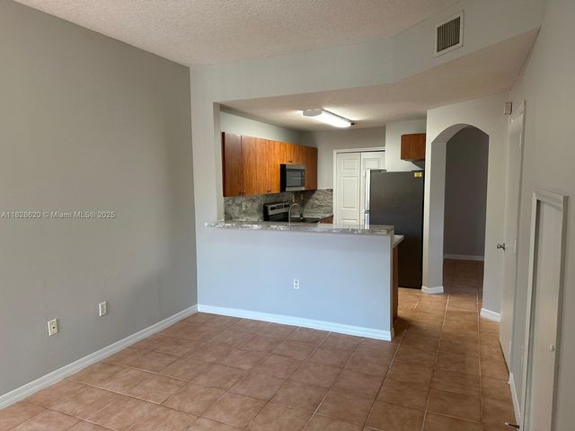 654 SW 106th Ave 1502, Pembroke Pines, FL 33025