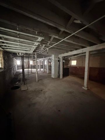 5027 S Racine Avenue, Chicago, IL 60609