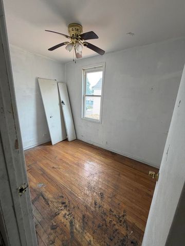 5027 S Racine Avenue, Chicago, IL 60609