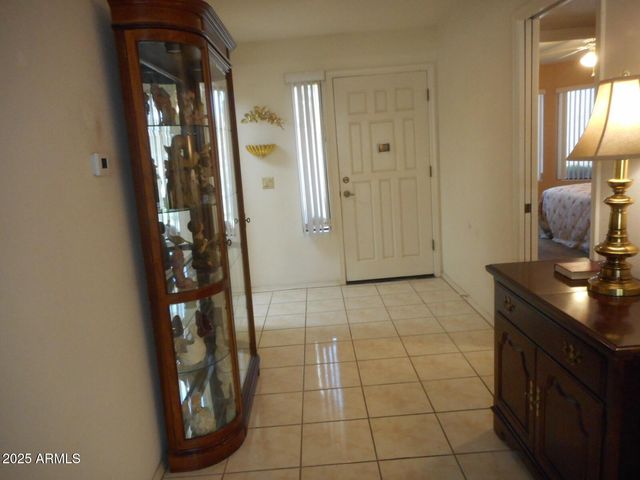 19216 N 93RD Drive, Peoria, AZ 85382