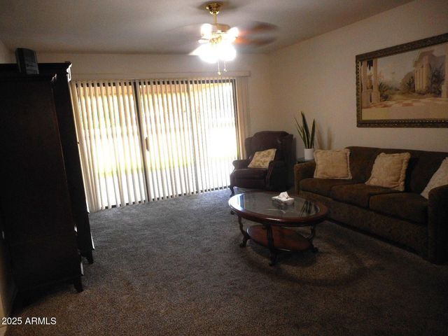 19216 N 93RD Drive, Peoria, AZ 85382