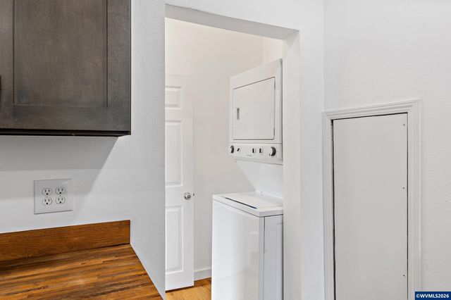 1173 15th St SE, Salem, OR 97302