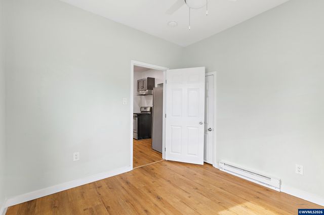 1173 15th St SE, Salem, OR 97302