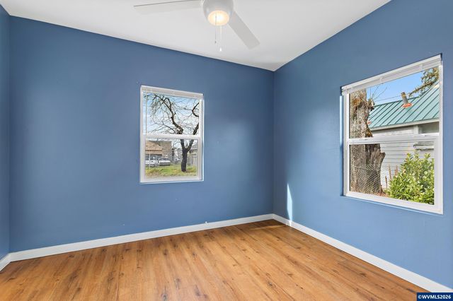 1173 15th St SE, Salem, OR 97302