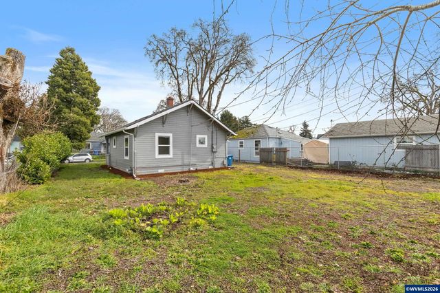 1173 15th St SE, Salem, OR 97302