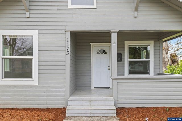 1173 15th St SE, Salem, OR 97302
