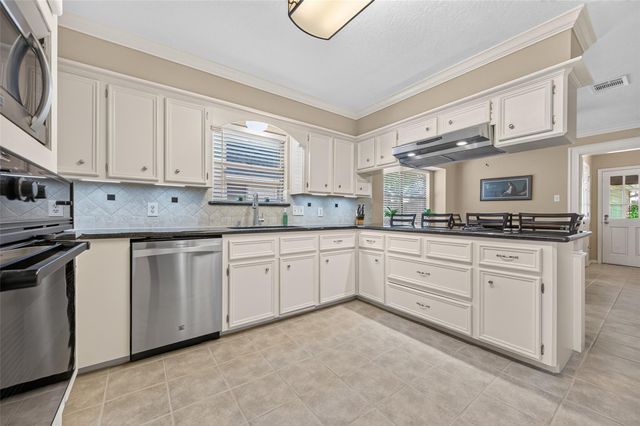 14618 N Eldridge Parkway, Houston, TX 77070
