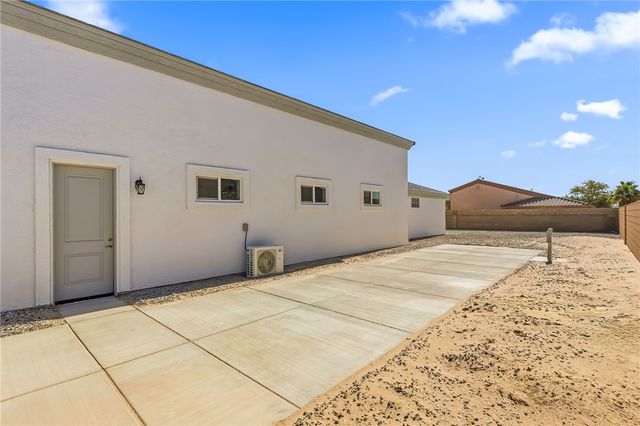 2542 E Alterna Drive, Fort Mohave, AZ 86426