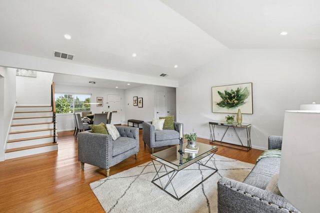 2784 Doverton Square, Mountain View, CA 94040