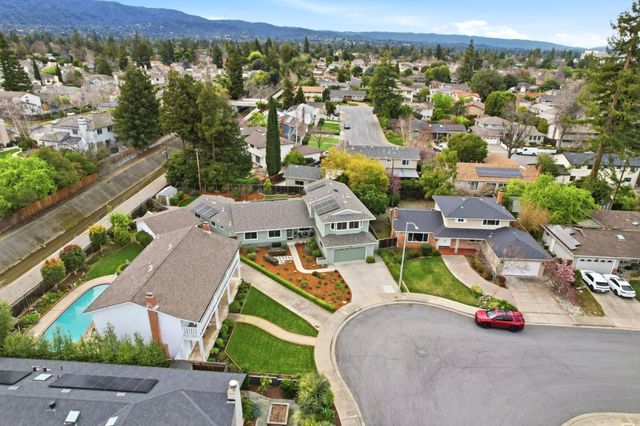 2784 Doverton Square, Mountain View, CA 94040