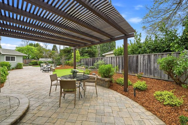 2784 Doverton Square, Mountain View, CA 94040