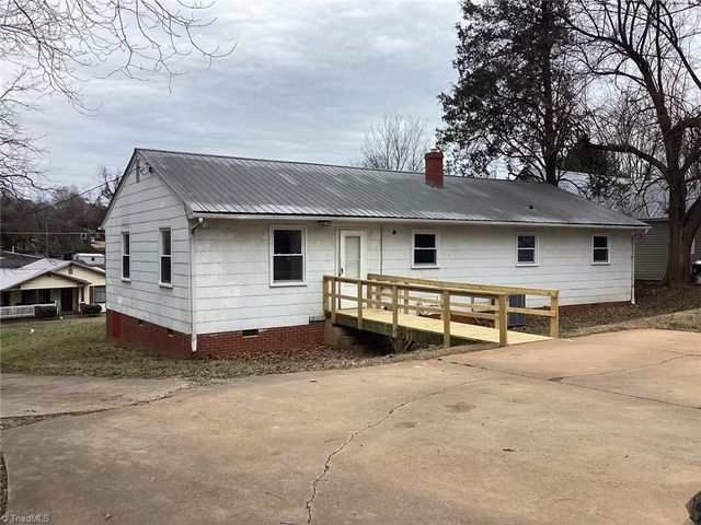 323 Coltrane Avenue, High Point, NC 27260