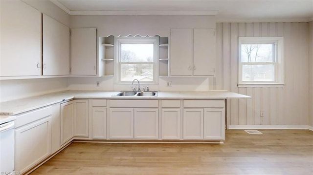 323 Coltrane Avenue, High Point, NC 27260