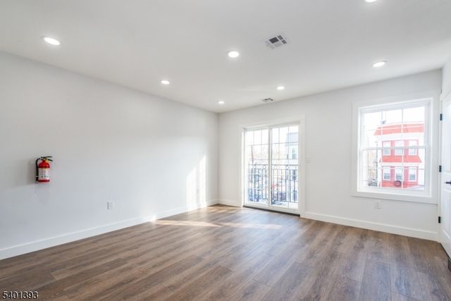 227 21St St, Irvington Twp., NJ 07111